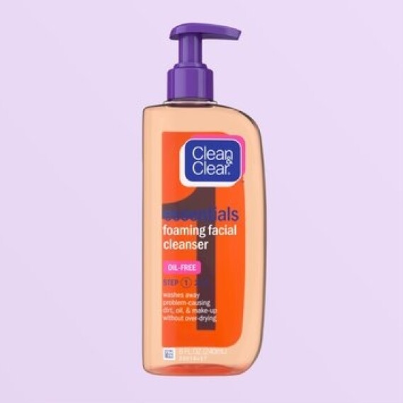 CLEAN & CLEAR Essentials Foaming Cleanser