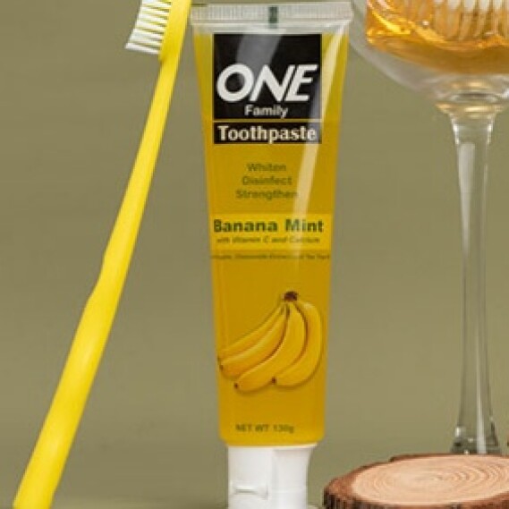 One Family Toothpaste Banana Mint 130g